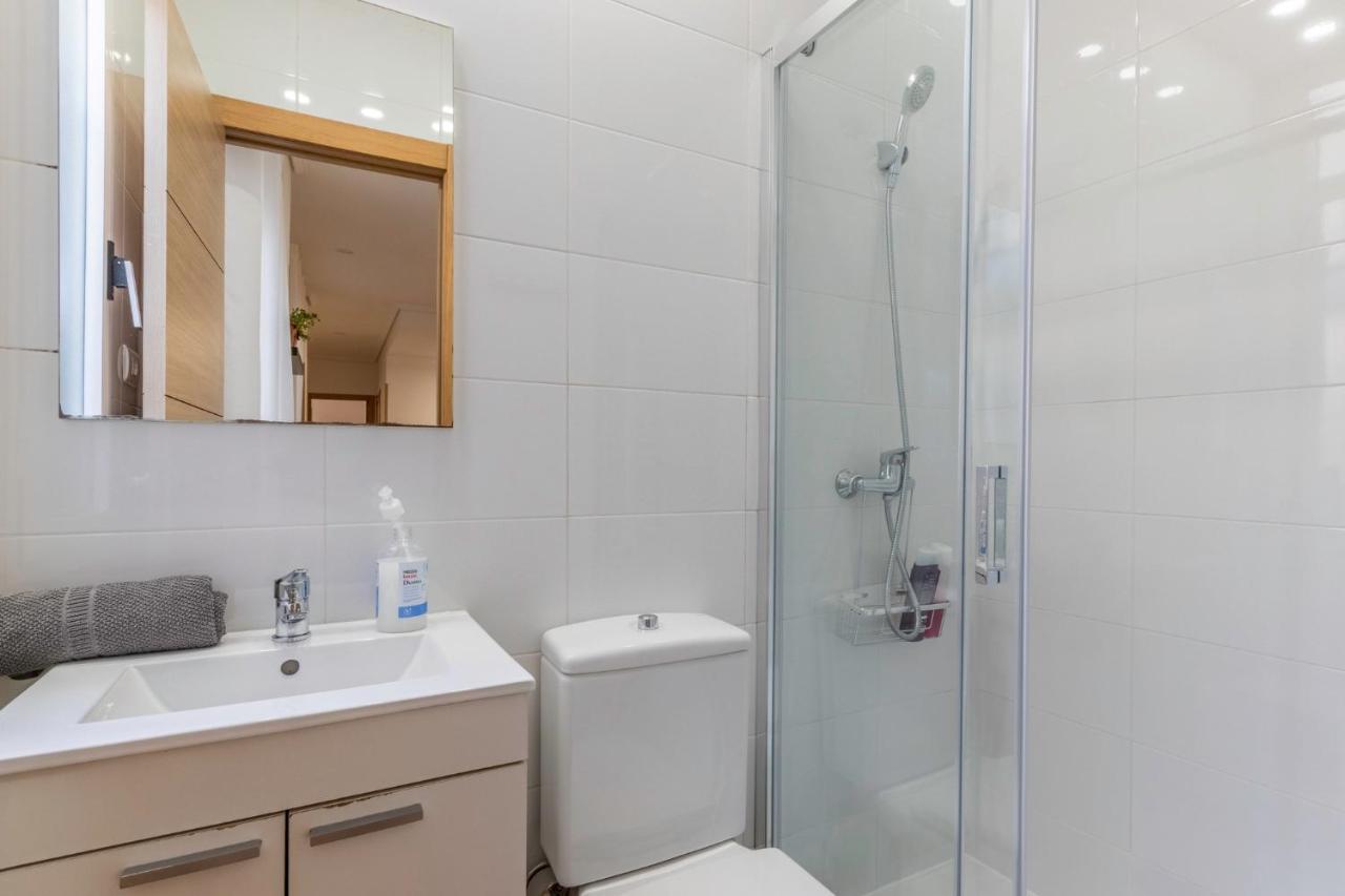 Apartamento Junto Al Guggenheim Con Parking Gratuito Bilbao Exterior foto
